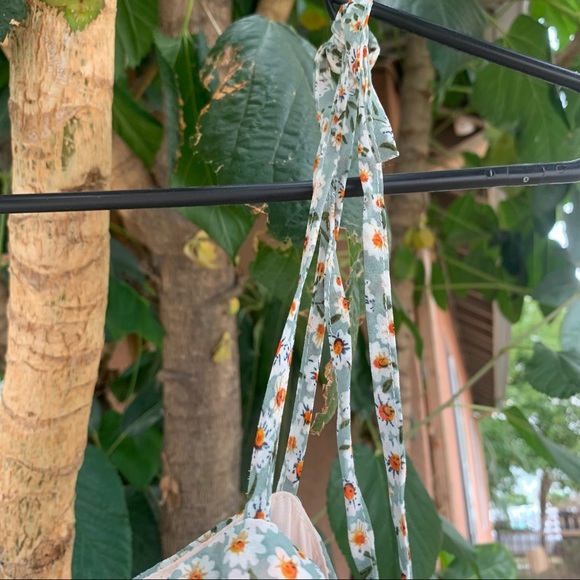 Zoey Reva green floral/ daisy dress! - Picture 3 of 7